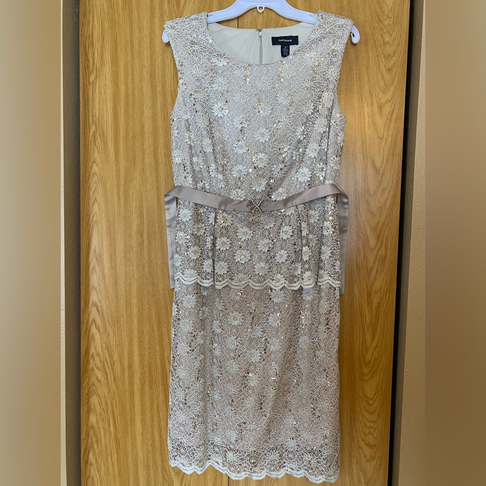 R & M Richards Size 10 champagne Dress Knee Length